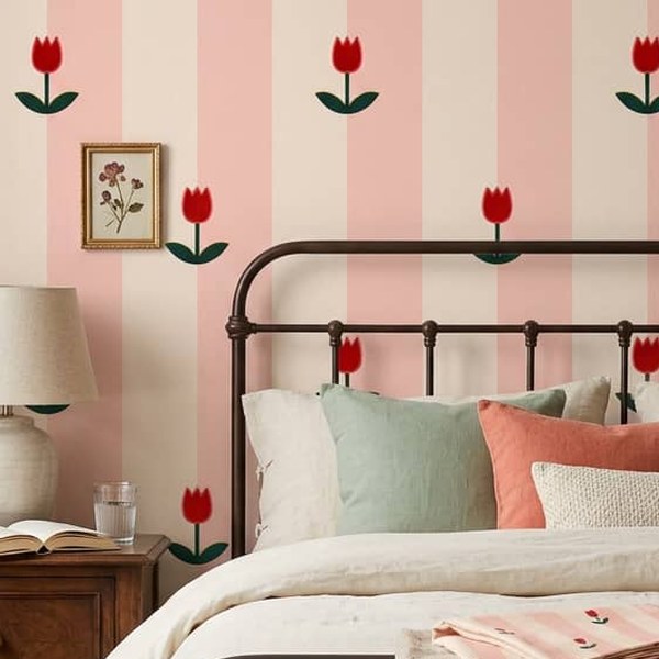 Tulip Stripe Pattern wallpaper close-up on a wall